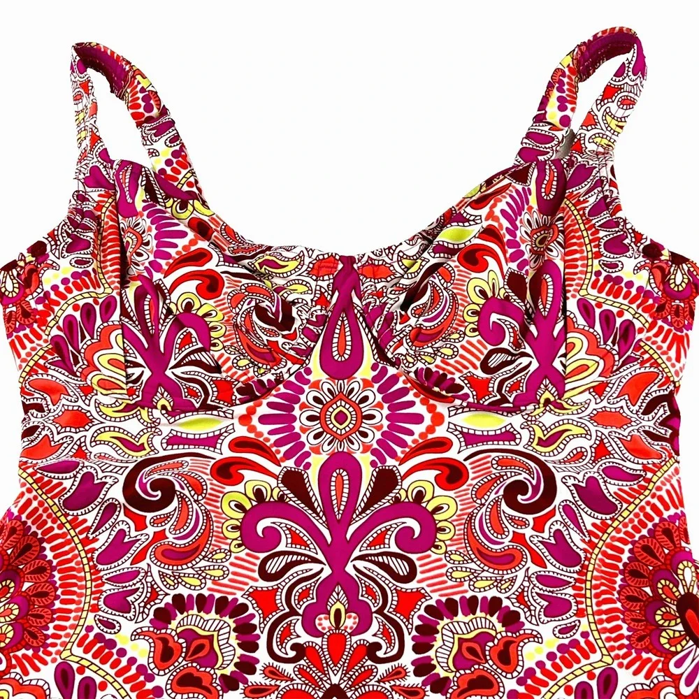 Title Nine Bodacious Pink Paisley Underwire Tankini Swim Top Women's Sz 34DD - Picture 2 of 9